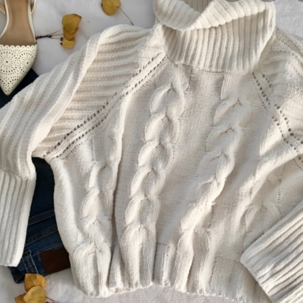 MOON & MADISON SWEATER